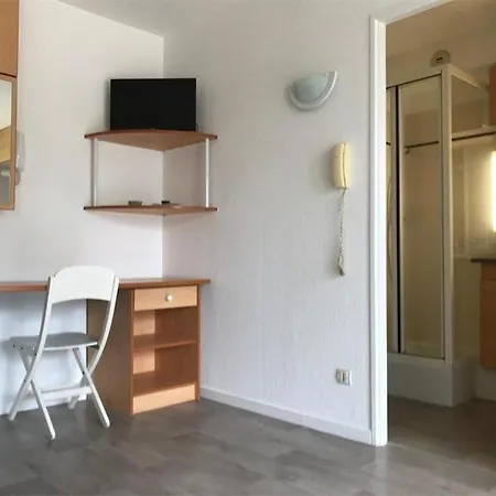 Apartment Appt - Lr010-111